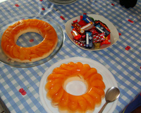 Sobremesa deliciosa de pêssego