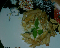 Macarronada simples com soja e queijo coalho