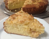 Cuca alemã com farofa