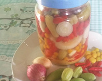 Conserva de bilimbi ou limão japonês