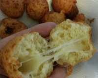 Bolinhas de queijo ou casulo