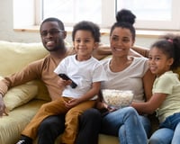 5 receitas rápidas para uma noite de cinema em casa