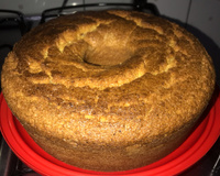 Bolo de fubá com creme de leite