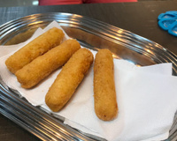 Bolinho de bacalhau Aurea e Eleazer