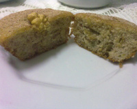 Bolinhos de nozes, banana e canela