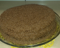 Pão de ló de chocolate com recheio e cobertura