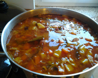 Sopa de feijão com verdura