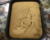 Bolo de amendoim com café