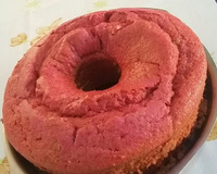 Bolo de fubá com beterraba