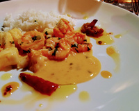 Camarão com abacaxi - comida Tailandesa