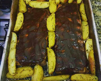 Costelinha suína com barbecue