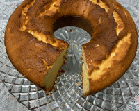 Bolo de queijo e creme de leite