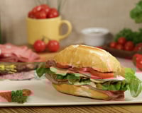 Sanduíche de mortadela