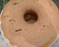 Bolo sem ovo e sem leite macio - qualquer sabor