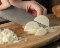 É por isso que nunca fico sem cebola em casa: 7 benefícios de consumir diariamente