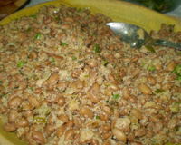 Feijão tropeiro com feijão de corda