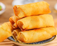 Fiz rolinho primavera em casa e ficou melhor que o do restaurante: massa fininha e crocante com recheio  de legumes delicioso!