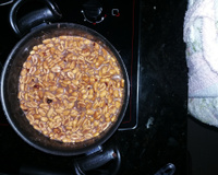 Pé de moleque de leite condensado