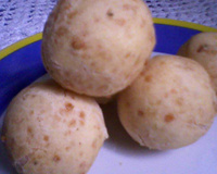 Pão de queijo frito