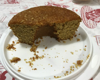 Bolo integral de laranja com casca