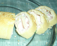 Rocambole de presunto e ricota