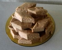 Paçoca de amendoim e bolacha de maizena