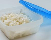 Adeus arroz duro ou seco no dia seguinte: guarde-o assim e ele nunca mais vai ressecar