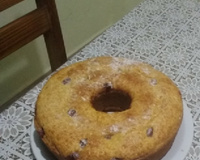 Bolo de fubá com goiaba