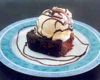 Brownie de chocolate com sorvete