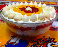 Merengue de morangos e pêssegos cremoso