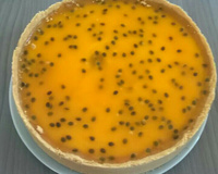 Torta de maracujá com caminha de ganache