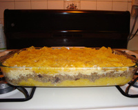 Escondidinho de banana da terra com carne moída