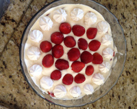 Merengue de Morango com Suspiro