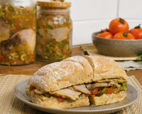 Lagarto em conserva com vinagrete (para comer com pão)