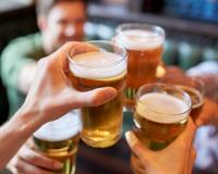 Brasil no topo: 3 cervejas entram na lista das melhores do mundo — veja quais surpreenderam e quanto custa