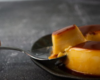 Será que dá para fazer pudim de leite condensado sem banho-maria e sem furinhos?