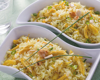 Arroz com frango e amêndoas