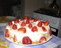 Bolo de morango com nata