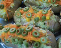 Batata recheada de microondas