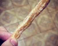 Churros da Dona Florinda (simples e gostoso)