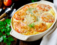 Arroz de forno cremoso: confira a receita prática do TudoGostoso