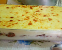 Escondidinho de mandioca com carne seca