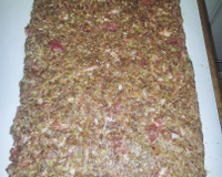 Rocambole de carne moída com linguiça