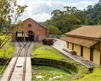 A menos de duas horas de São Paulo, vila histórica encanta com construções que parecem ter parado no tempo