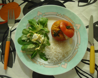 Tomates recheados com peixe desfiado