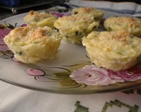 Croquetes de aipim (mandioca) em fôrmas de empada