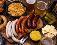 Oktoberfest Blumenau: conheça a maior festa de cerveja alemã do Brasil e experimente delícias típicas