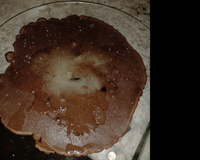 Panquecas doce com calda de caramelo