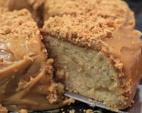 Bolo junino de paçoca