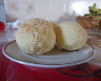 Pão de queijo mineiro